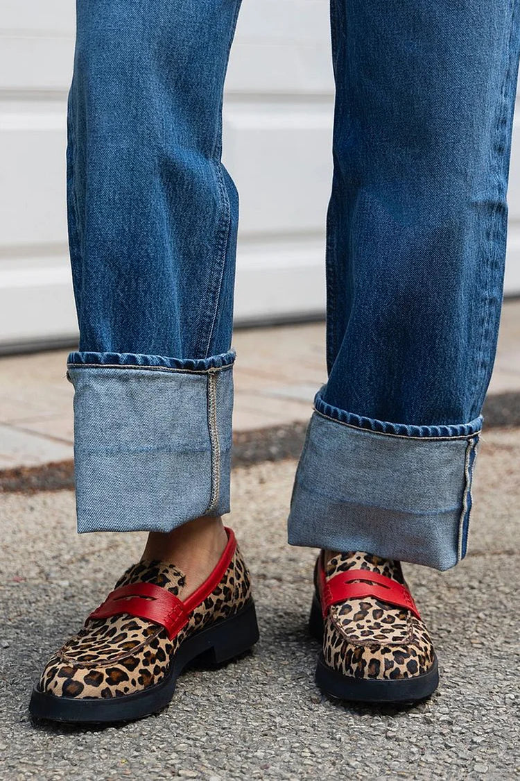 Ginebra | Mocasín de Print de Leopardo con Detalle Rojo