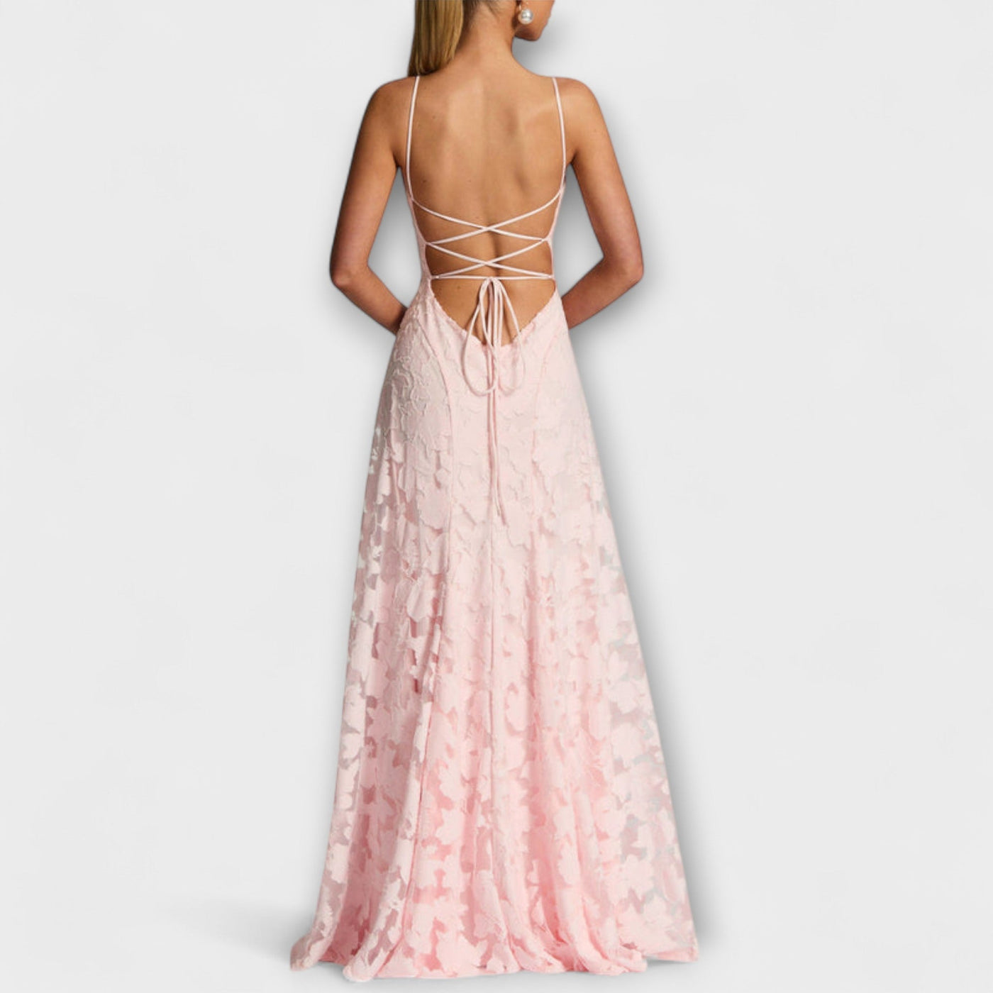 Kairi - Vestido Maxi de Encaje Floral Elegante con Tirantes Finos