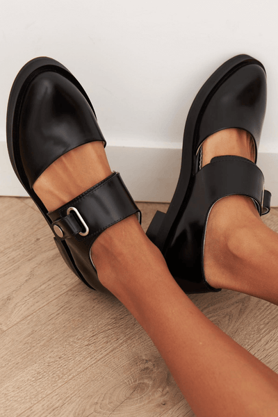 Angela | Mocasines Negros con Hebilla