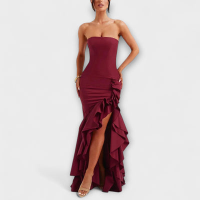 Zuri - Vestido Maxi Ajustado de Hombros Descubiertos con Dobladillo Asimétrico