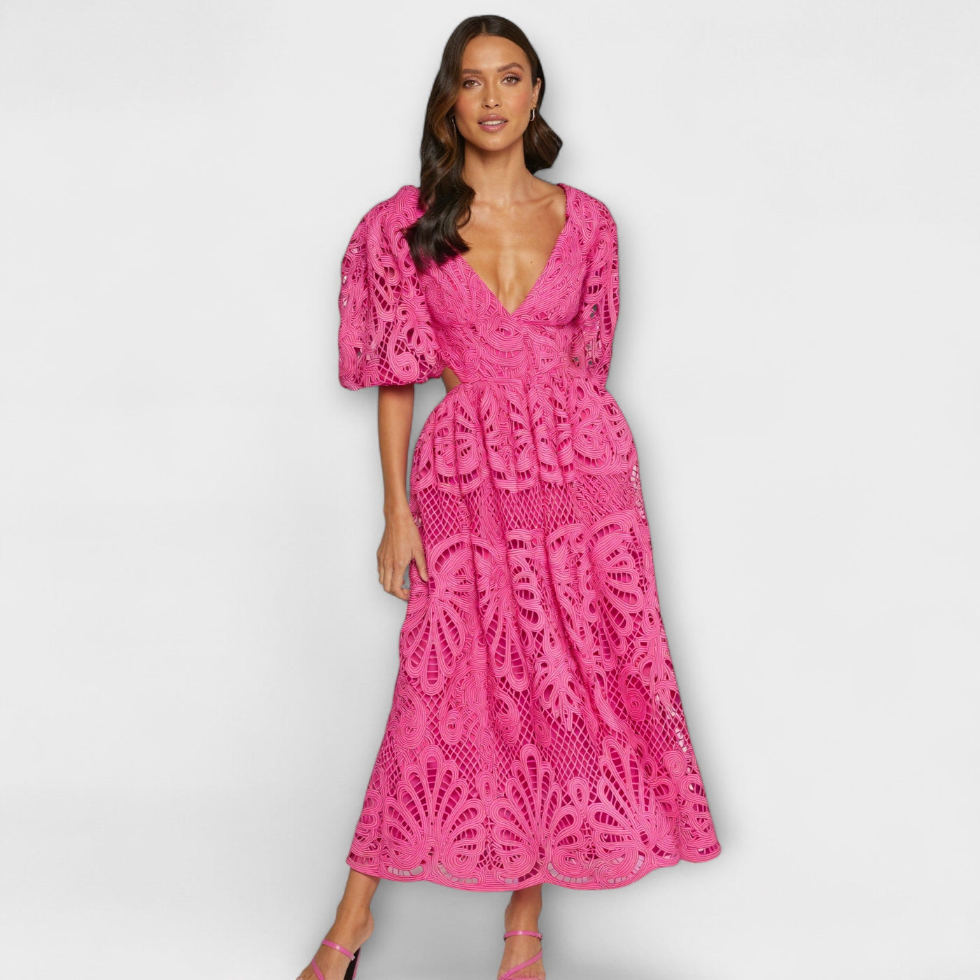 Vestido Elegante con Detalles Delicados