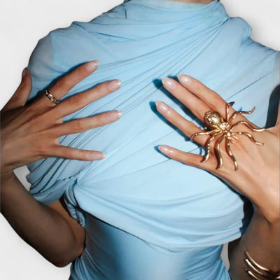 Vestido Largo con Cuello Alto