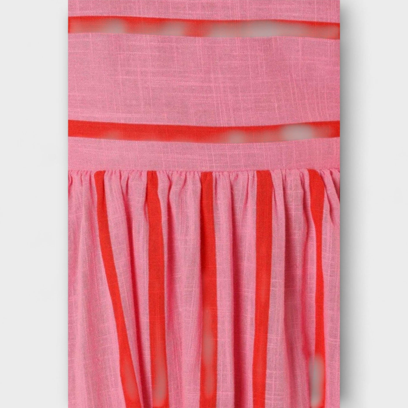 Svea - Vestido Maxi en Flor Desnuda